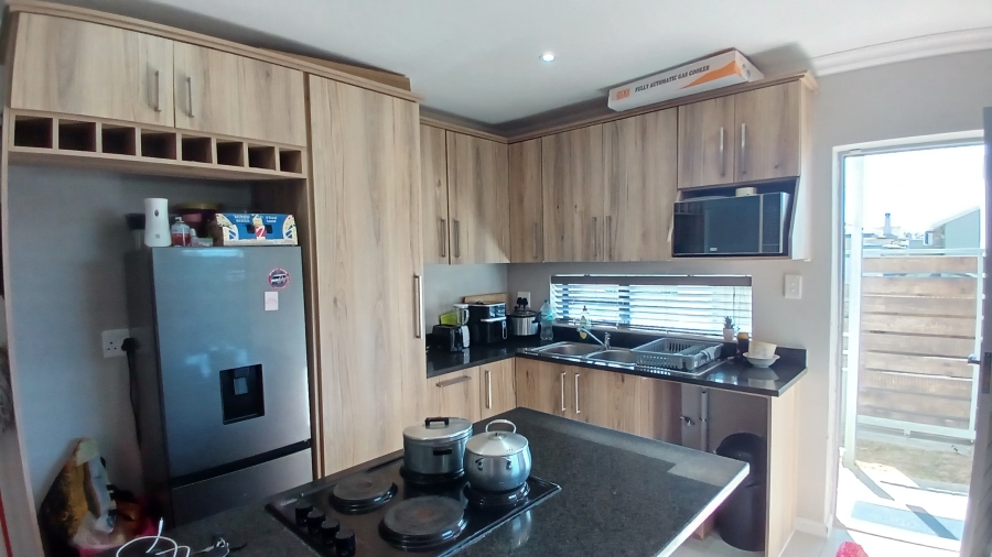 To Let 3 Bedroom Property for Rent in Fairview Eastern Cape